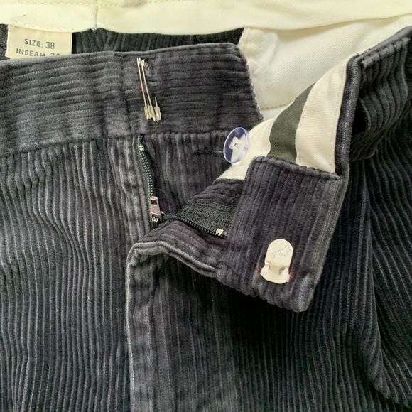 LL Bean Mens 38X34 (37X31.5) Corduroy Blue Navy Pants Pleated Outdoor High Rise - Picture 12 of 12